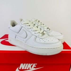 Nike Air Force 1 Low Triple White Leather Shoes Sneakers DH2920-111 Youth Sz 4Y